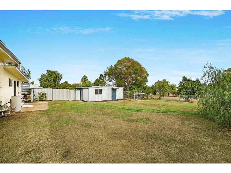 17 Daher Street, Goombungee QLD 4354