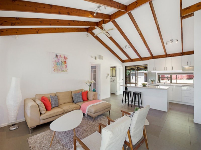 4 Burgundy Street, Wilsonton Heights QLD 4350