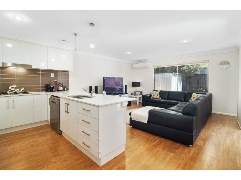 2/187 Ramsay Street, Centenary Heights QLD 4350