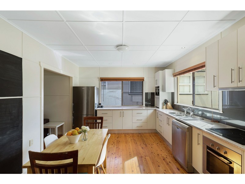 13 Tolmie Street, South Toowoomba QLD 4350