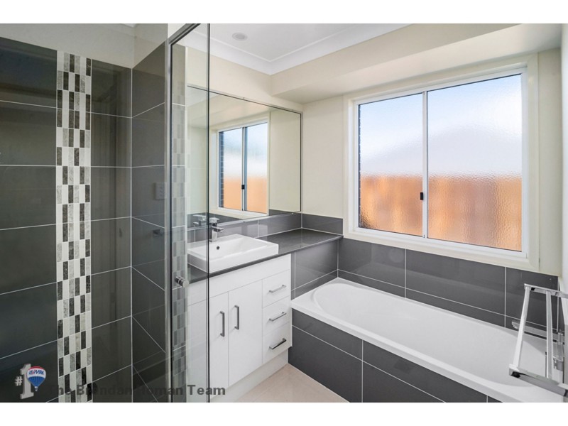 19 Renshaw Crescent, Kearneys Spring QLD 4350