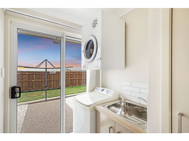 84 Ferguson Road, Westbrook QLD 4350