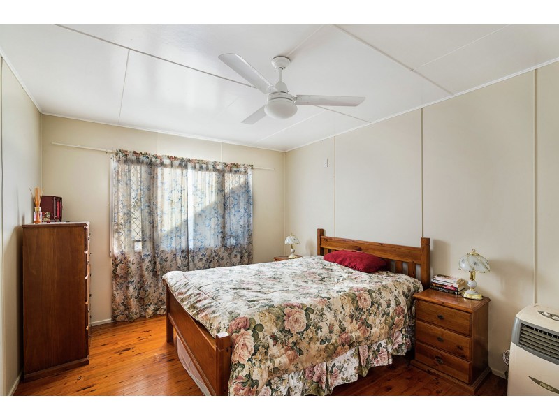 254 Tor Street (North of Bridge Street), Rockville QLD 4350