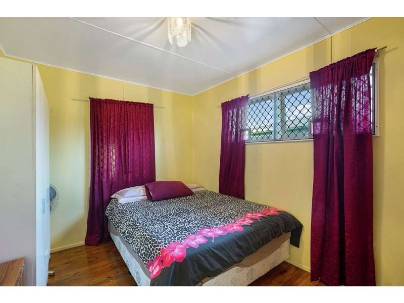 254 Tor Street (North of Bridge Street), Rockville QLD 4350