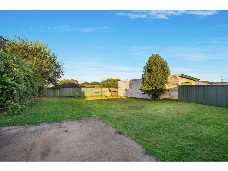 254 Tor Street (North of Bridge Street), Rockville QLD 4350