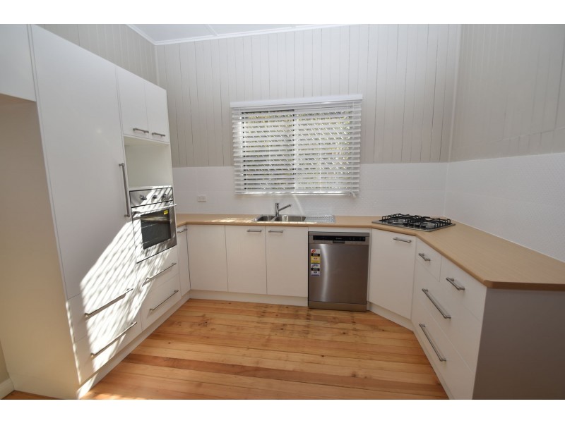 4 Louisa Street, South Toowoomba QLD 4350