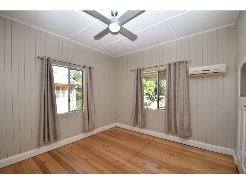4 Louisa Street, South Toowoomba QLD 4350