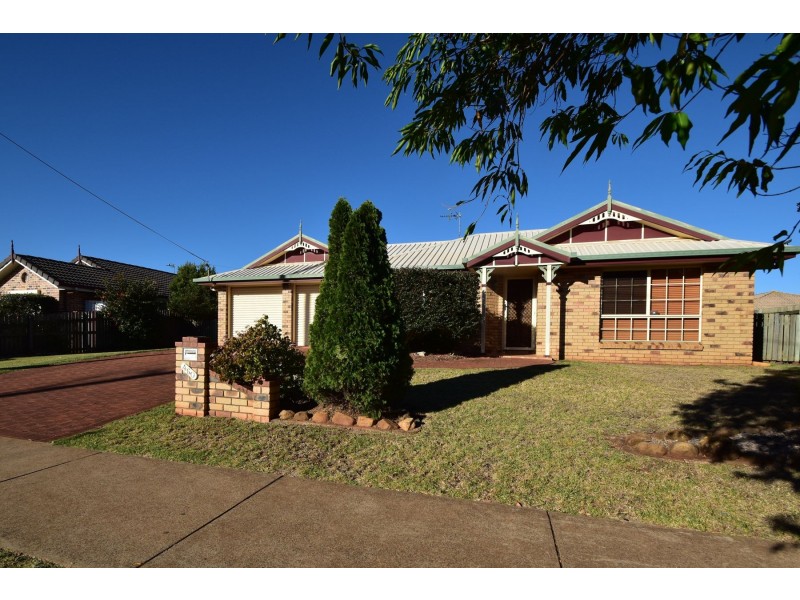 460 Hume Street, Middle Ridge QLD 4350