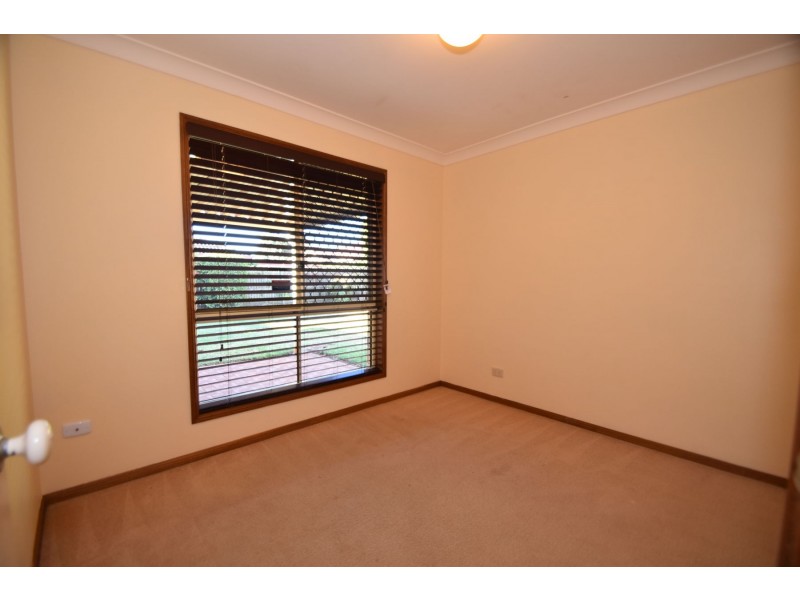 460 Hume Street, Middle Ridge QLD 4350