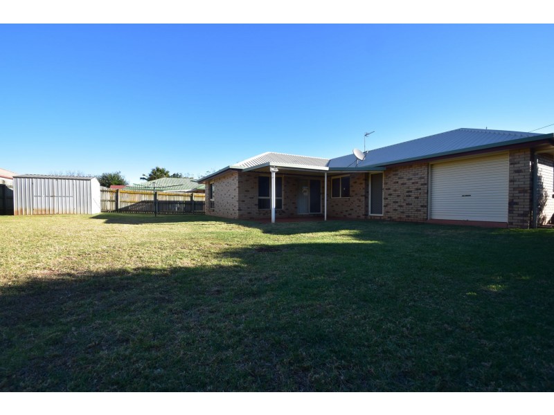 460 Hume Street, Middle Ridge QLD 4350
