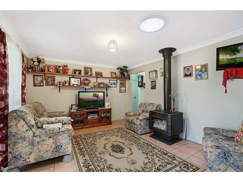 27 Westfield Drive, Westbrook QLD 4350
