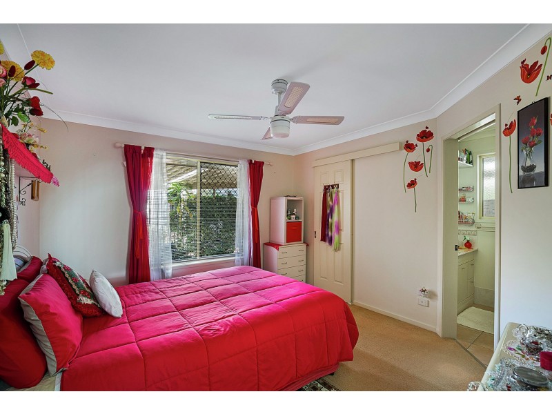 27 Westfield Drive, Westbrook QLD 4350