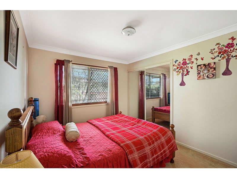 27 Westfield Drive, Westbrook QLD 4350