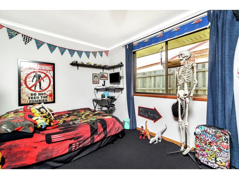 12 Gladstone Street, Wyreema QLD 4352