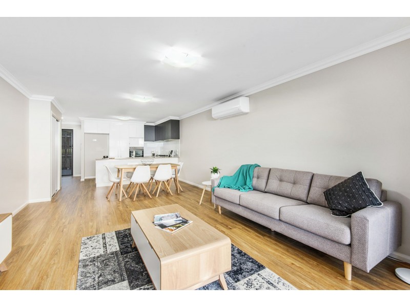 Unit 3, 194 Alderley Street, Centenary Heights QLD 4350