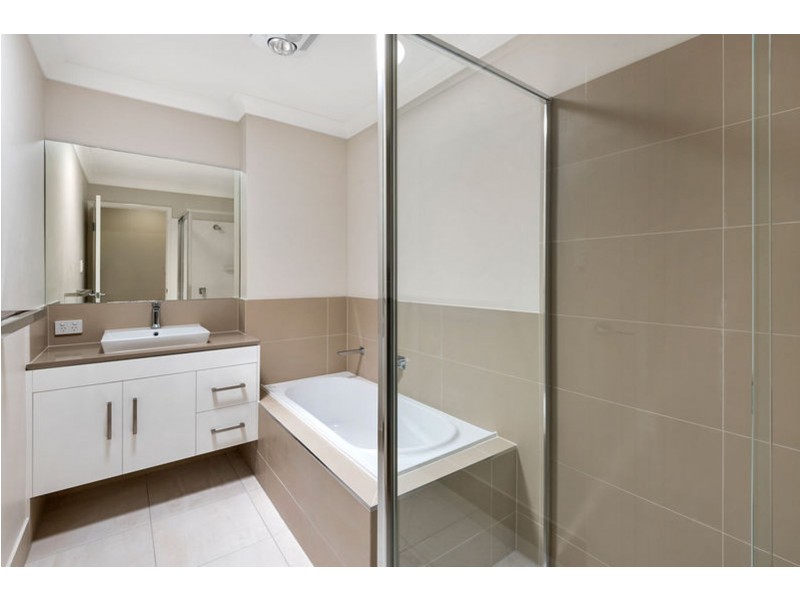 Unit 3, 194 Alderley Street, Centenary Heights QLD 4350
