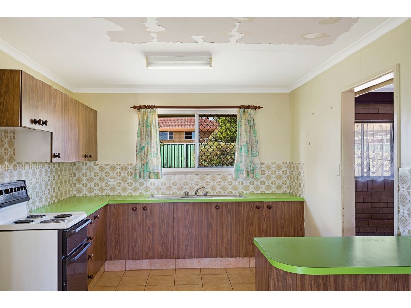 574 Greenwattle Street, Newtown QLD 4350