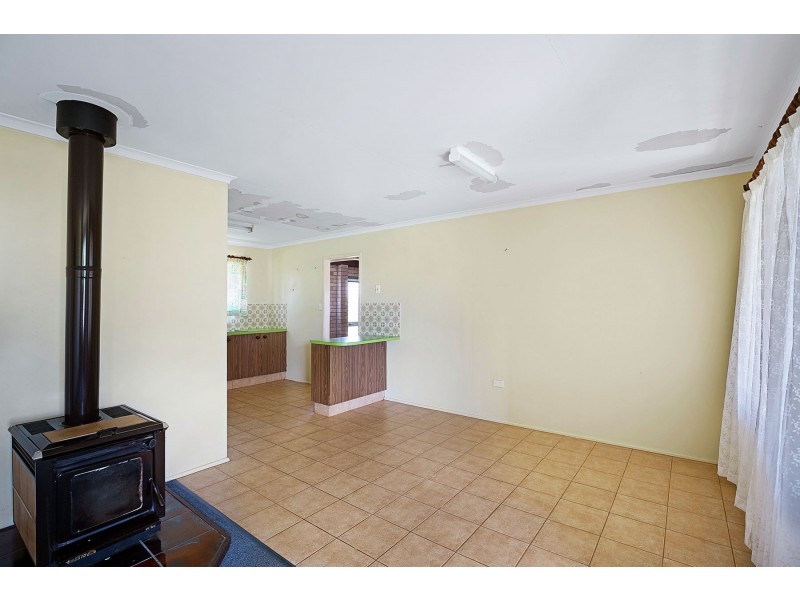 574 Greenwattle Street, Newtown QLD 4350