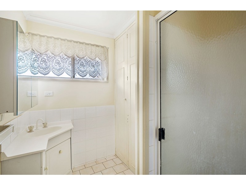 574 Greenwattle Street, Newtown QLD 4350