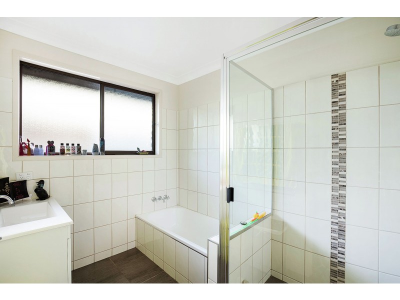 3 Sharon Court, Darling Heights QLD 4350