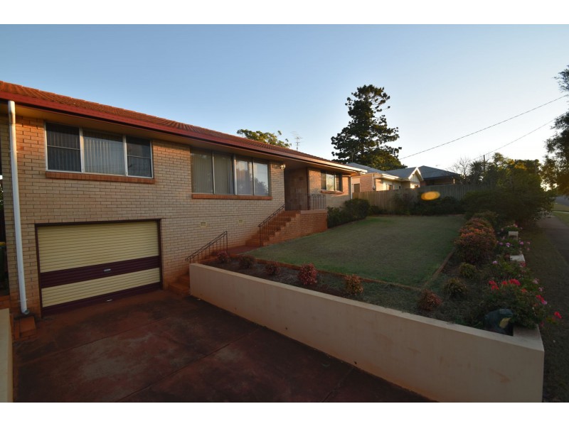 86 Stephen Street, Harristown QLD 4350