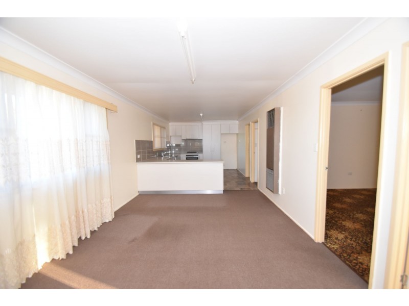 86 Stephen Street, Harristown QLD 4350