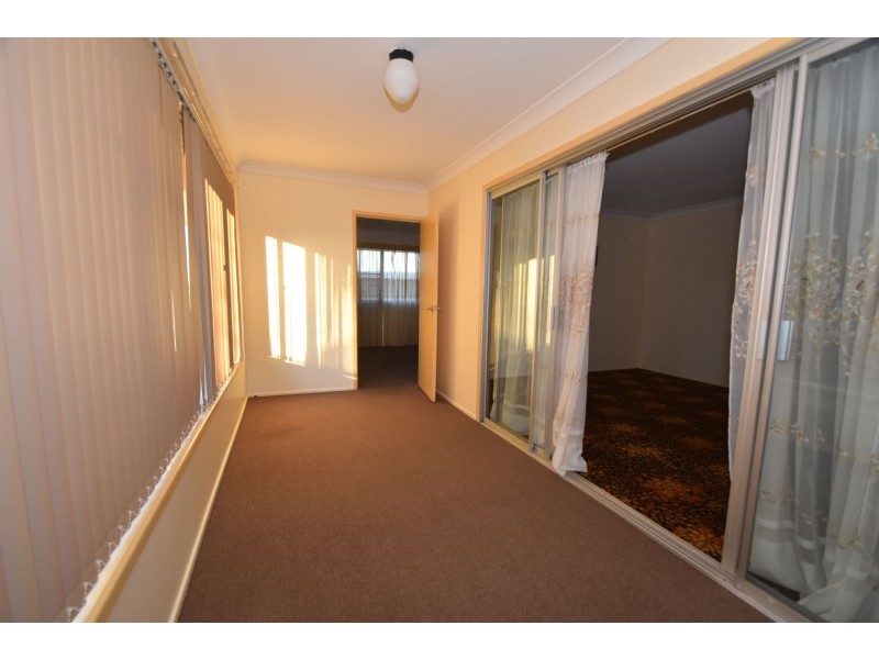 86 Stephen Street, Harristown QLD 4350