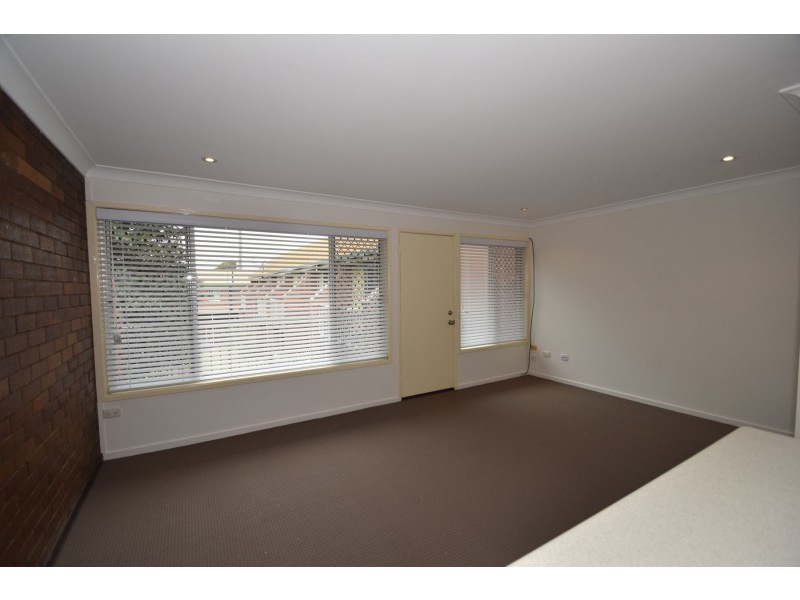 10/177a West Street, Newtown QLD 4350