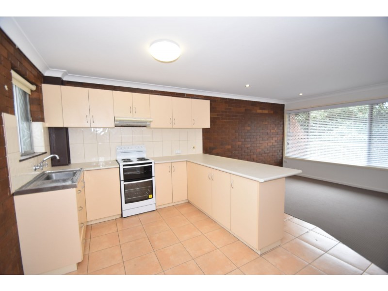 10/177a West Street, Newtown QLD 4350