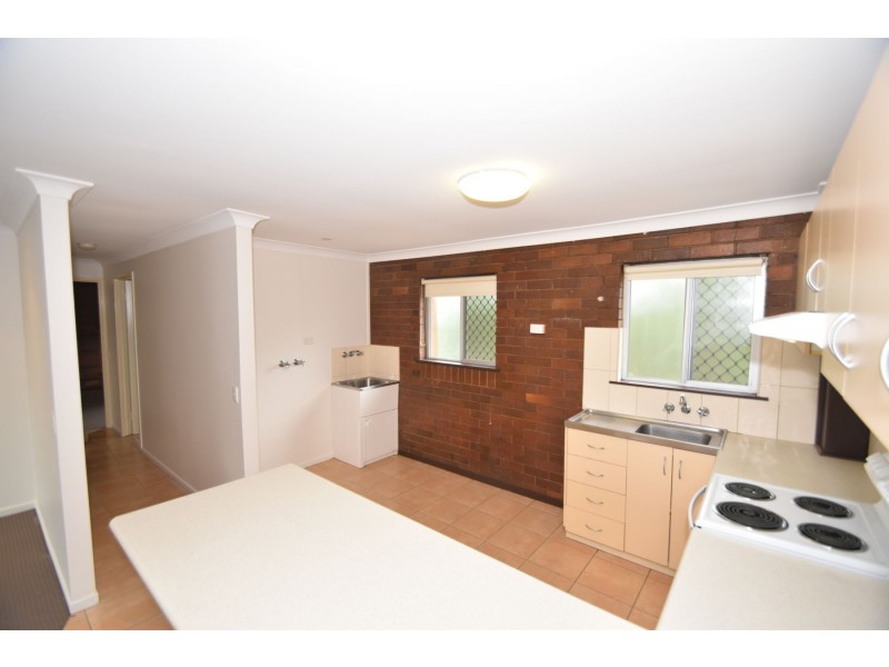 10/177a West Street, Newtown QLD 4350