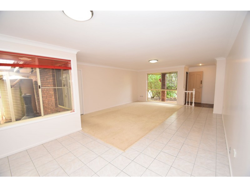 15 Broadfoot Street, Kearneys Spring QLD 4350