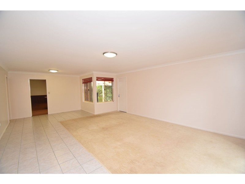 15 Broadfoot Street, Kearneys Spring QLD 4350