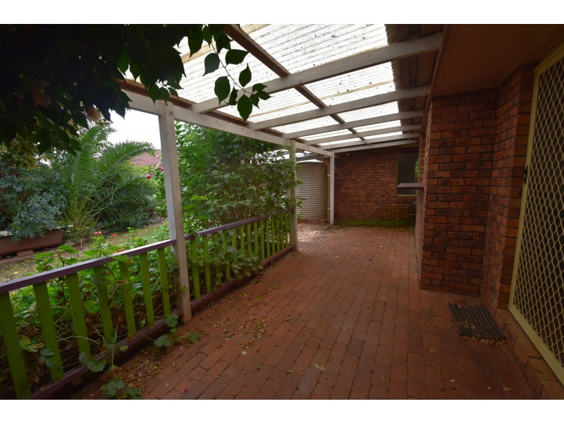 15 Broadfoot Street, Kearneys Spring QLD 4350