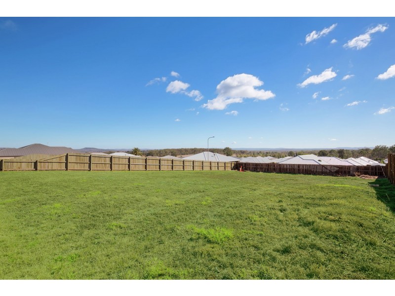 34 Sportsman Drive, Kleinton QLD 4352