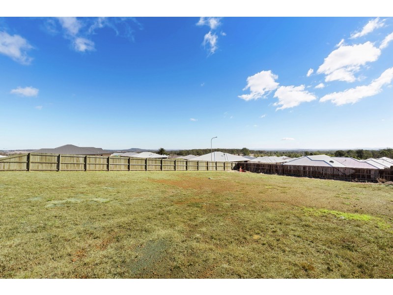 34 Sportsman Drive, Kleinton QLD 4352