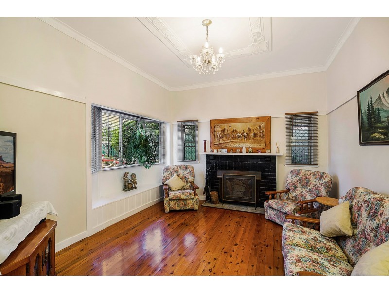 18 Mansford Street, North Toowoomba QLD 4350