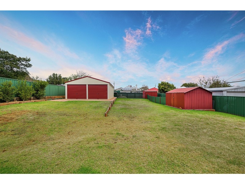 18 Mansford Street, North Toowoomba QLD 4350