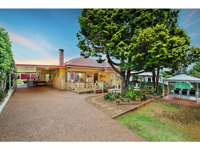 18 Mansford Street, North Toowoomba QLD 4350