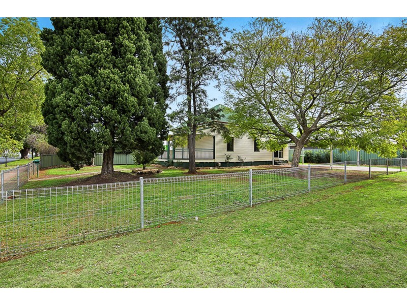 45 Anzac Avenue, Newtown QLD 4350