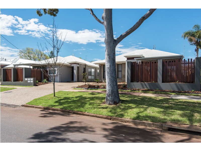 5/340 Hume Street, Centenary Heights QLD 4350