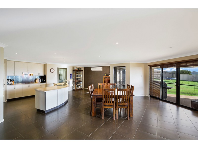 76 Ferguson Road, Westbrook QLD 4350