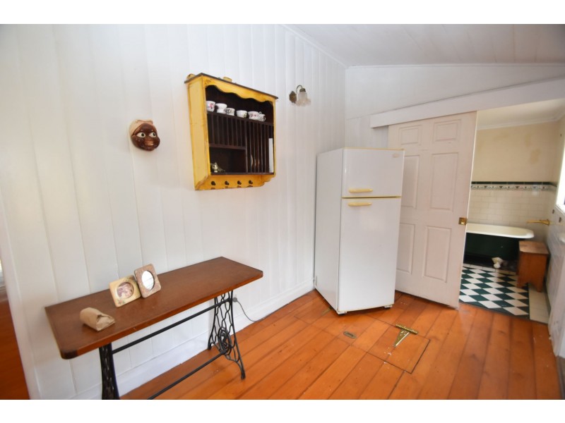 8 Norwood Street, Toowoomba City QLD 4350