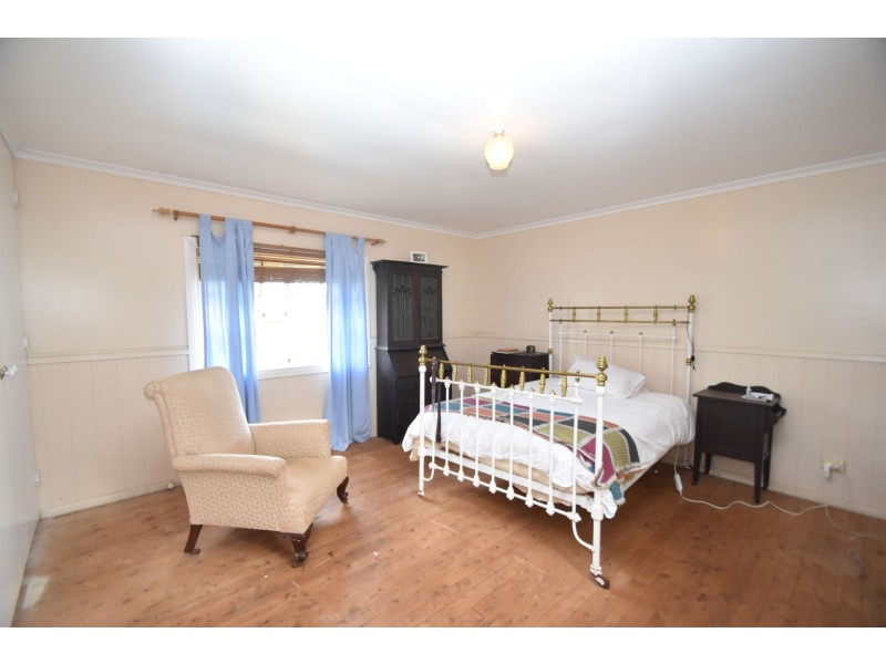 8 Norwood Street, Toowoomba City QLD 4350