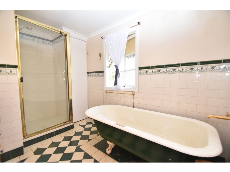 8 Norwood Street, Toowoomba City QLD 4350