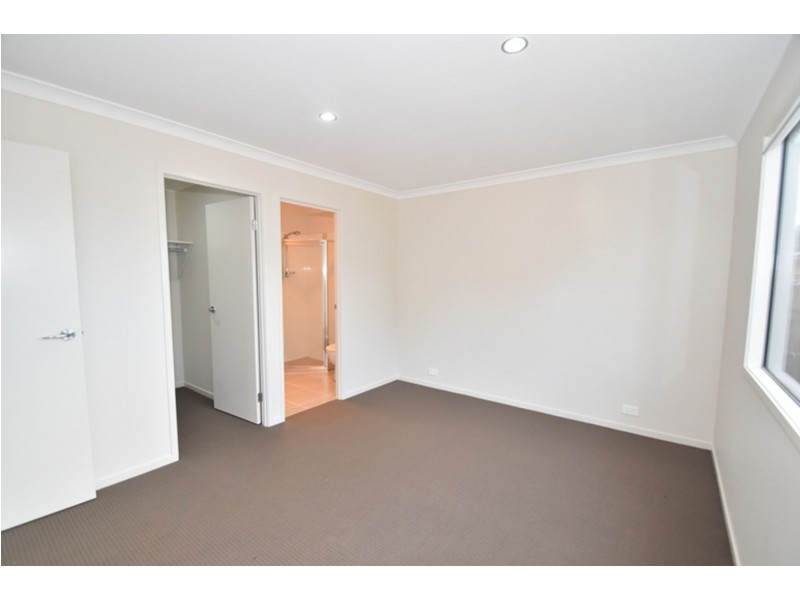 4/28 Swallow Court, Newtown QLD 4350