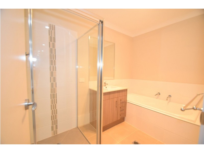 4/28 Swallow Court, Newtown QLD 4350