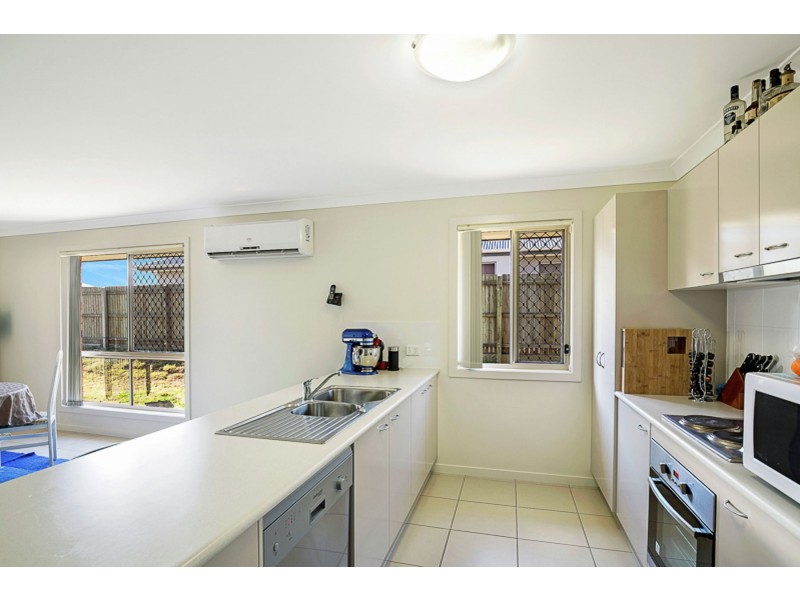 25 McIntosh Street, Westbrook QLD 4350