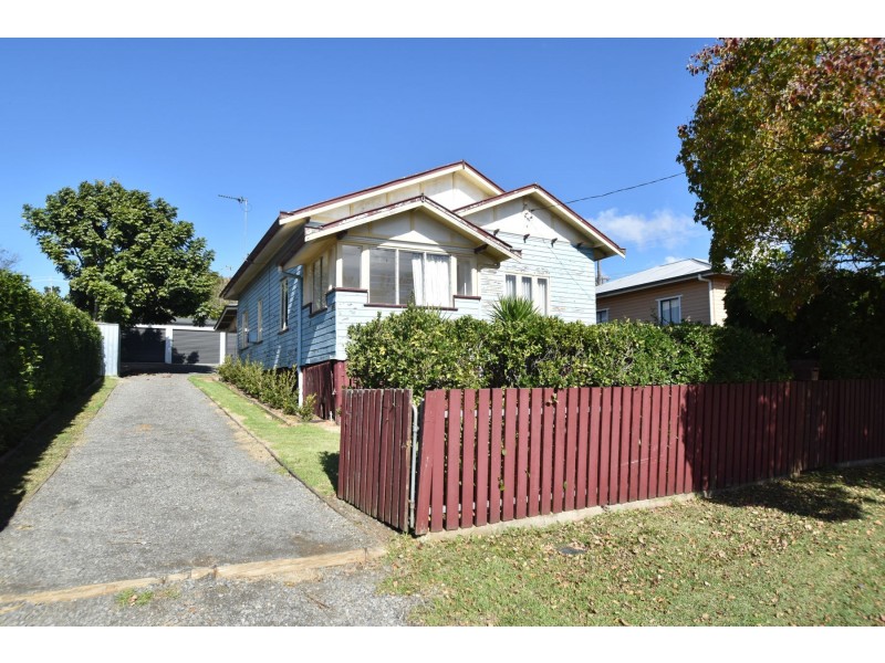20 Roseberry Street, North Toowoomba QLD 4350
