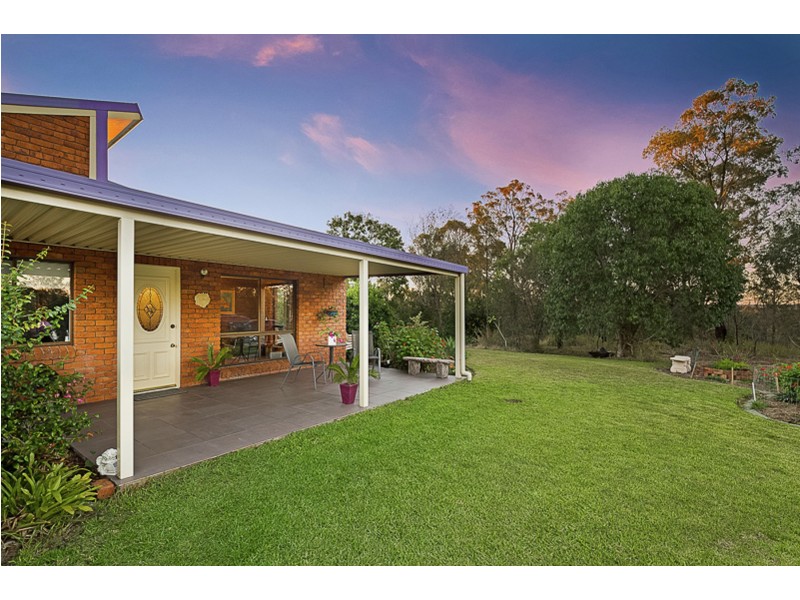 46 Golf Course Road, Goombungee QLD 4354