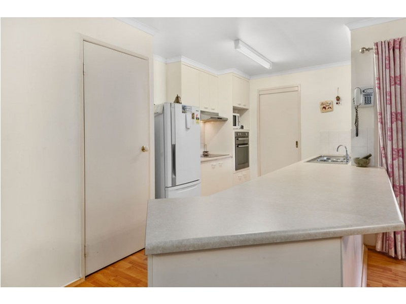 10 Poinsettia Court, Middle Ridge QLD 4350